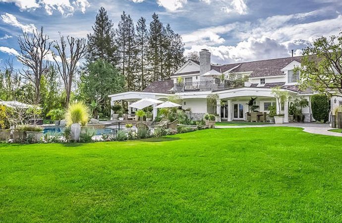 Jennifer López no logra vender su mansión por $17 millones de dólares
